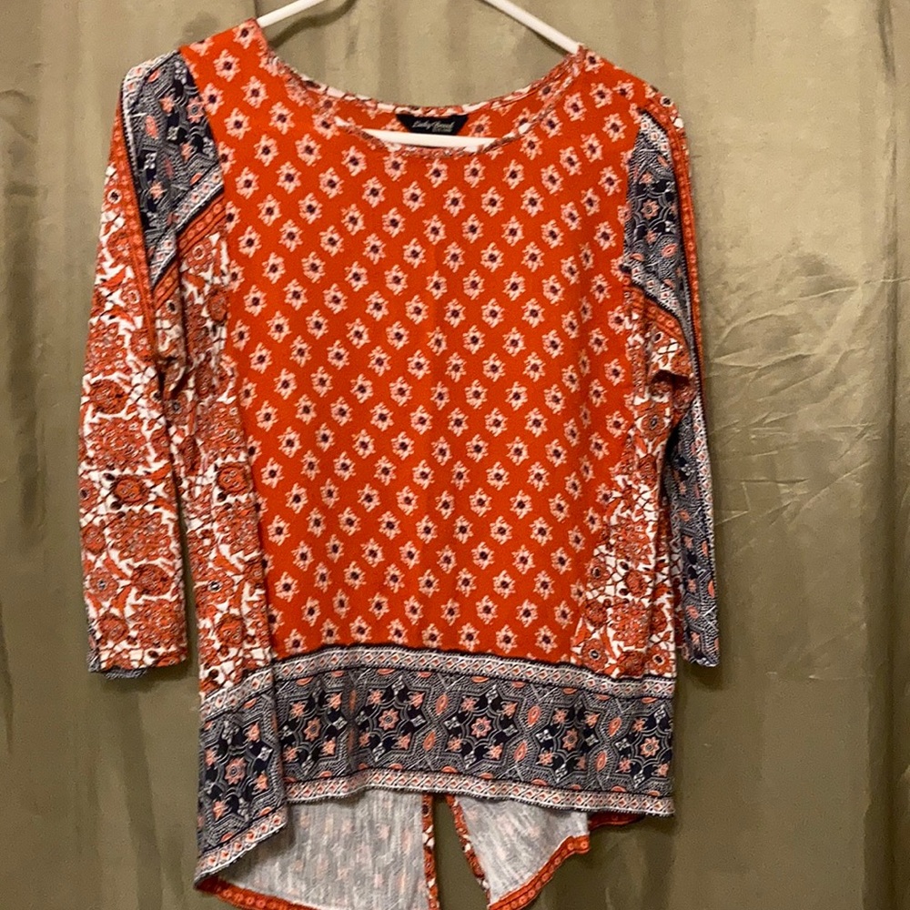 Ladies Medium 3/4” sleeve Top